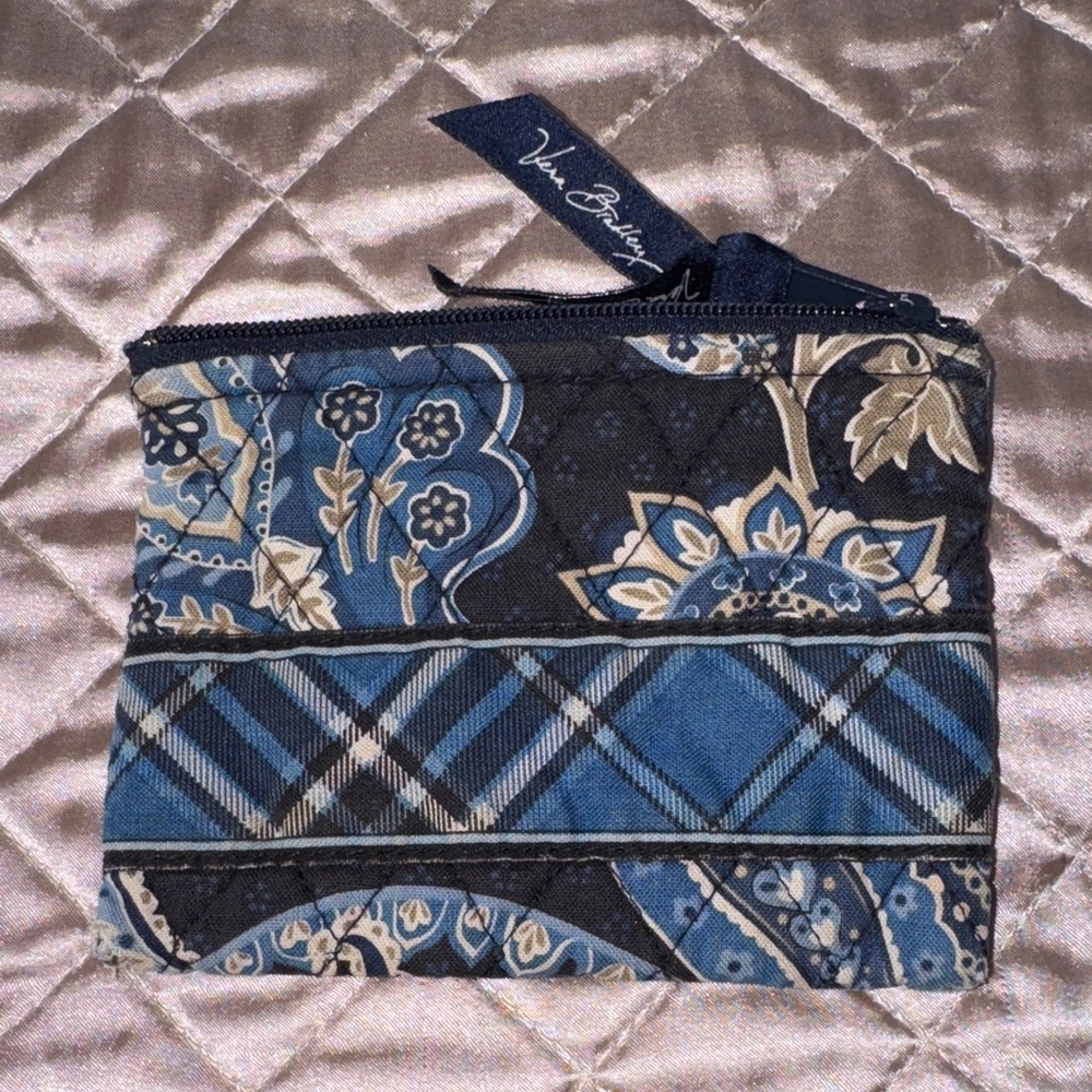 Vera Bradley Windsor Navy Coin
Purse Retired Pattern